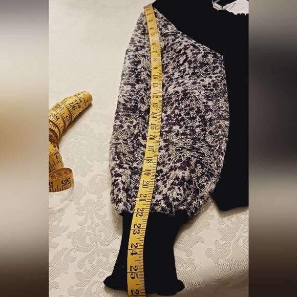 Siani Blouse with contrasting puffy sleeves - Picture 5 of 6